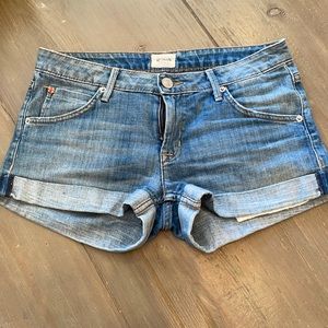 Read full description! Women's Hudson shorts